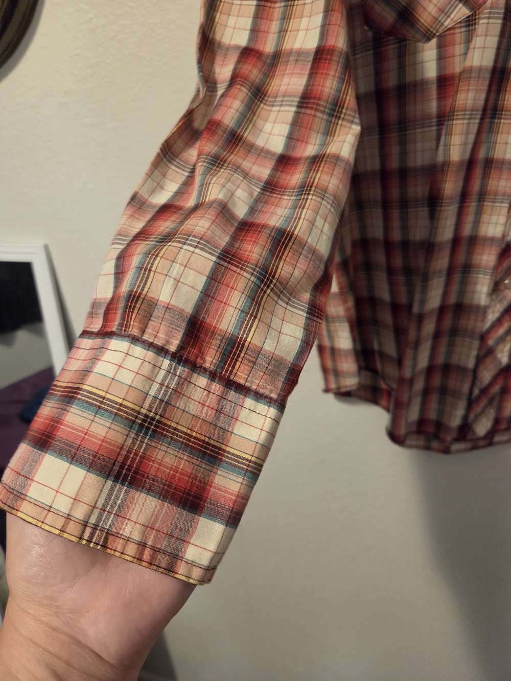 Wrangler Button Up - Picture 4 of 5